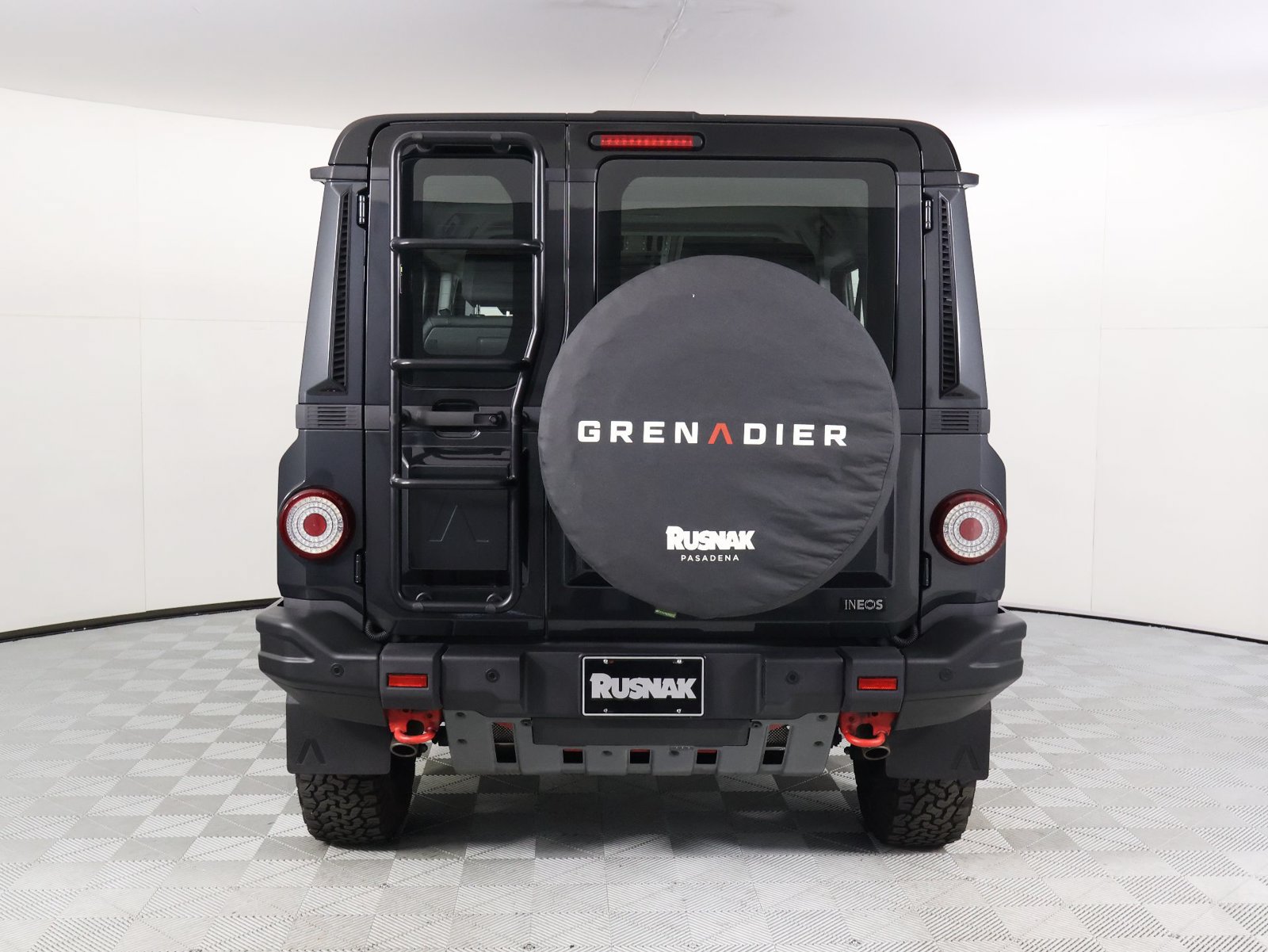Used 2024 INEOS Grenadier Station Wagon AWD/4WD image 5