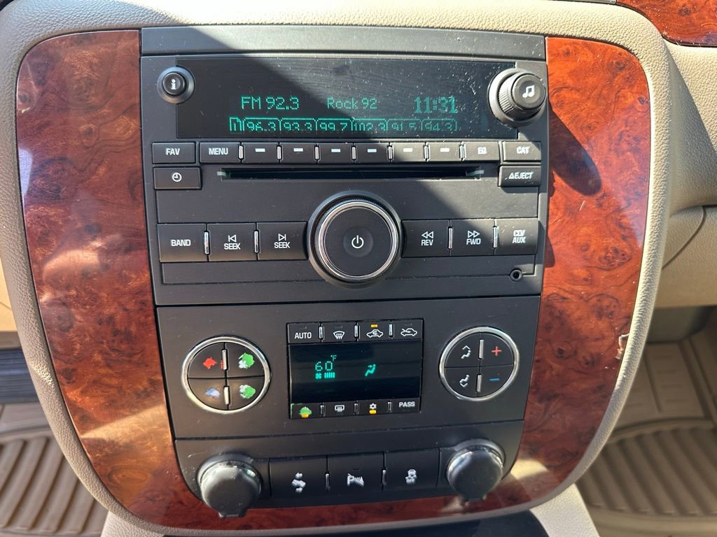 Used 2013 Chevrolet Silverado 1500 LTZ w/ LTZ White Diamond Edition image 20