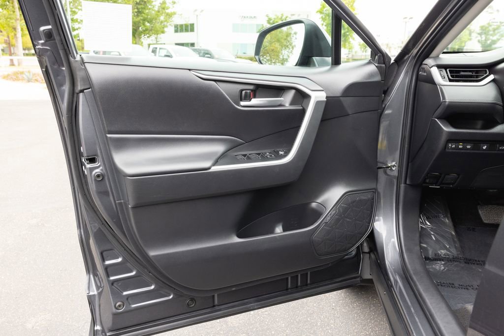 Certified 2023 Toyota RAV4 XLE w/ Convenience Package FWD image 14