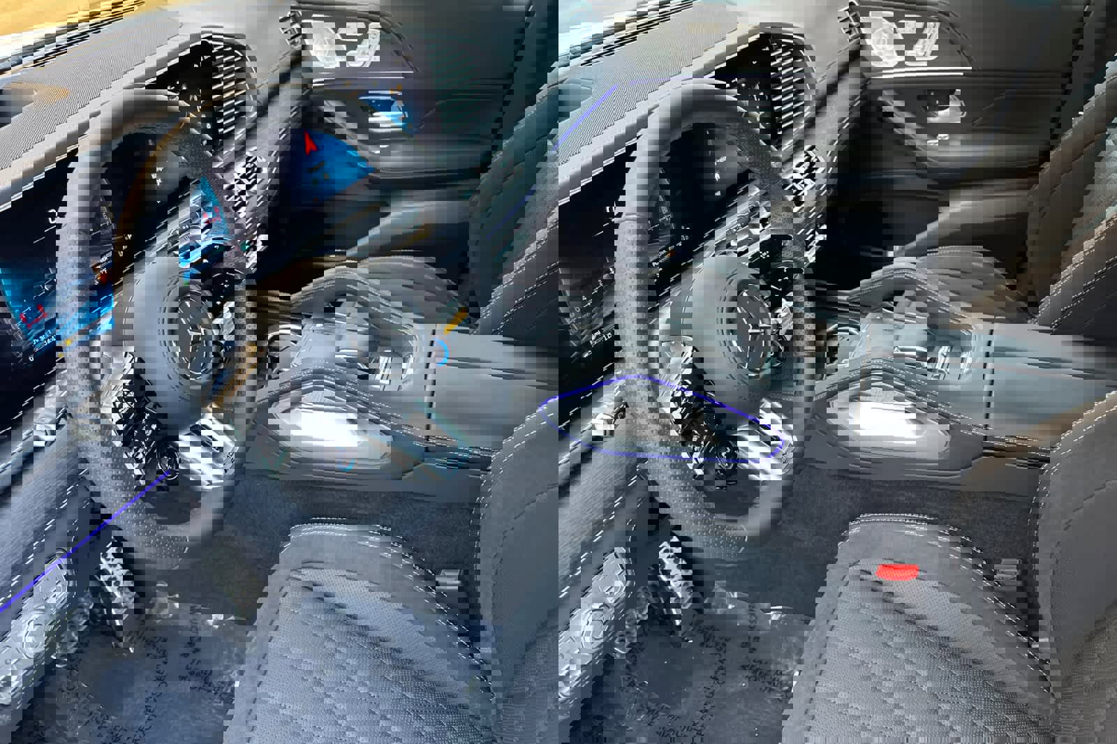 New 2026 Mercedes-Benz GLE 53 AMG 4MATIC Coupe image 9