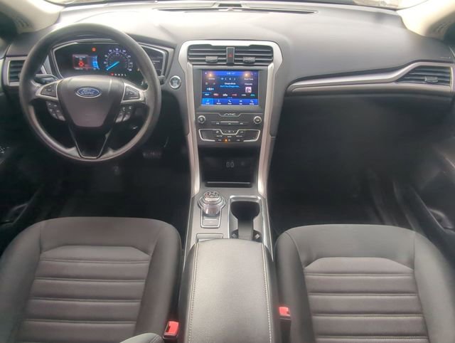 Used 2020 Ford Fusion SE image 22
