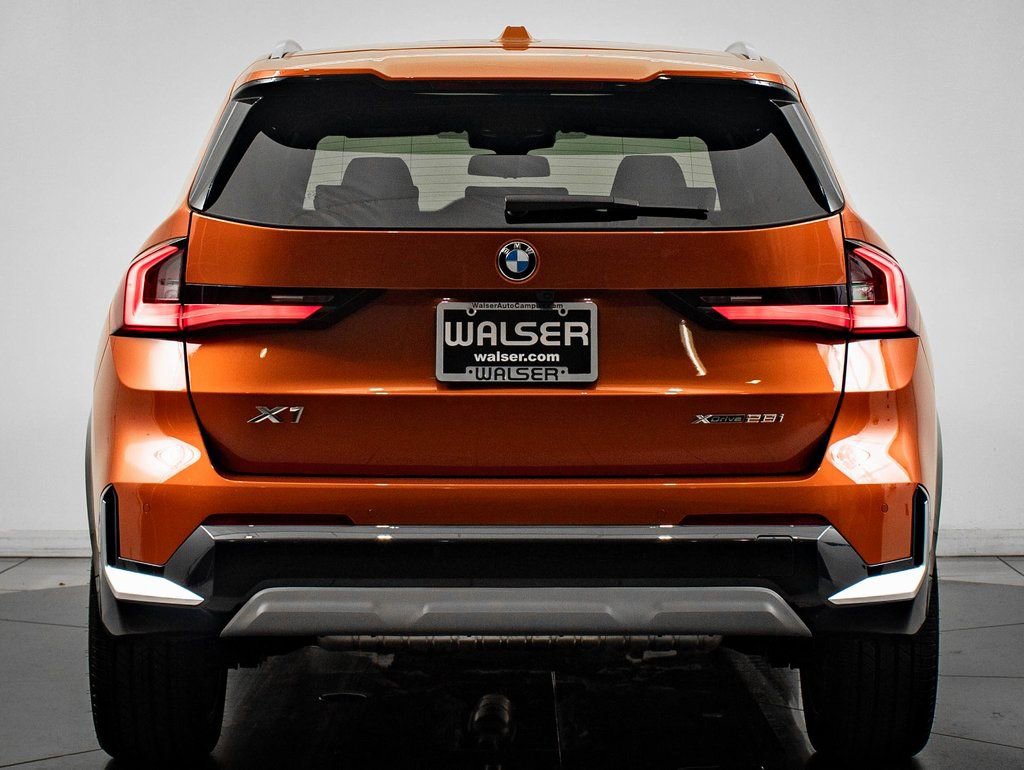 Certified 2025 BMW X1 xDrive28i image 10