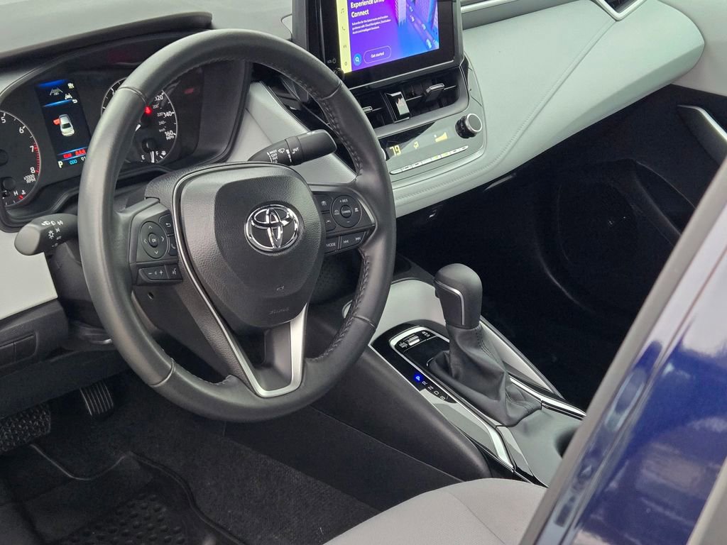 Used 2025 Toyota Corolla SE image 28