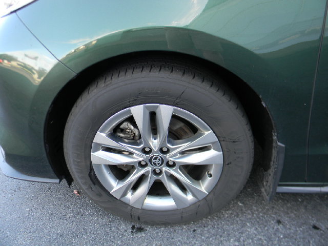 Used 2023 Toyota Sienna Limited AWD/4WD image 9