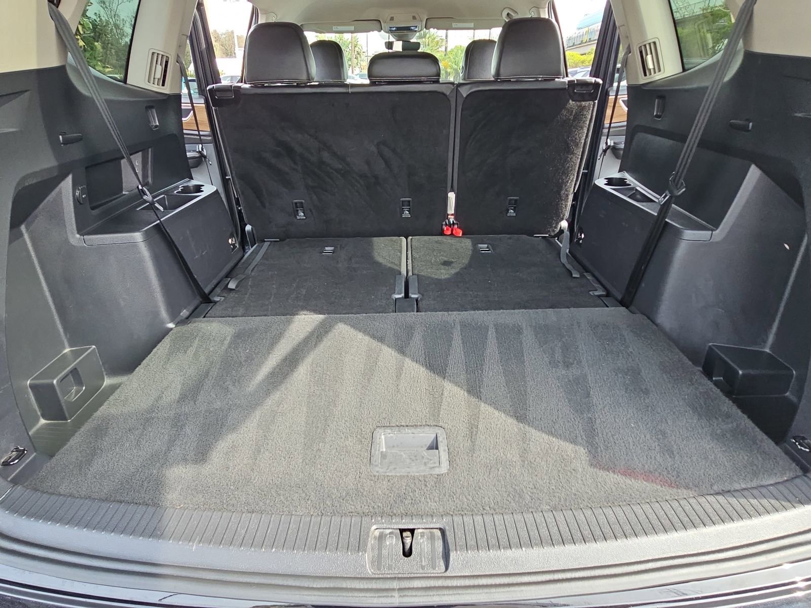 Used 2024 Volkswagen Atlas SE image 14