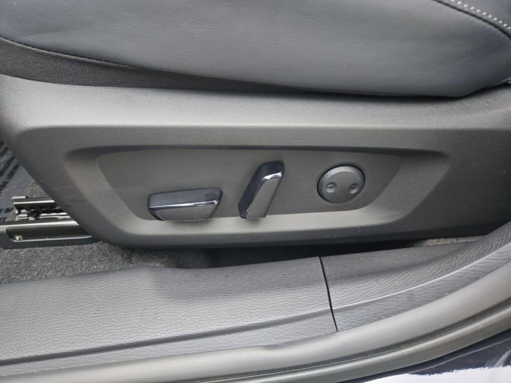 New 2026 Mitsubishi Outlander SE FWD image 15