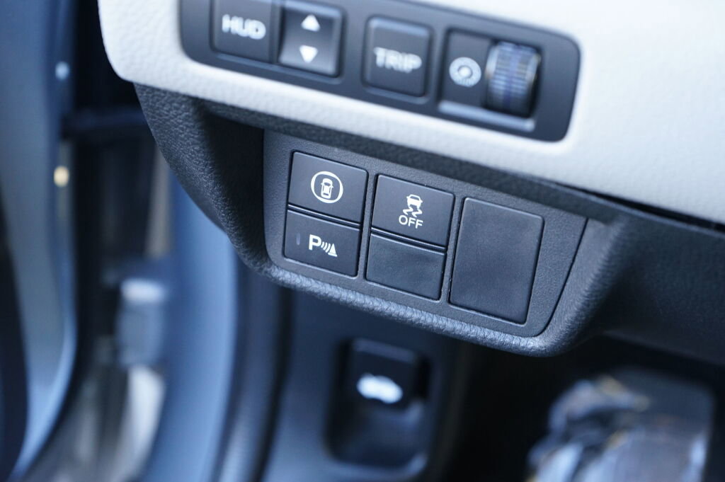 Used 2018 Honda Accord Touring image 17