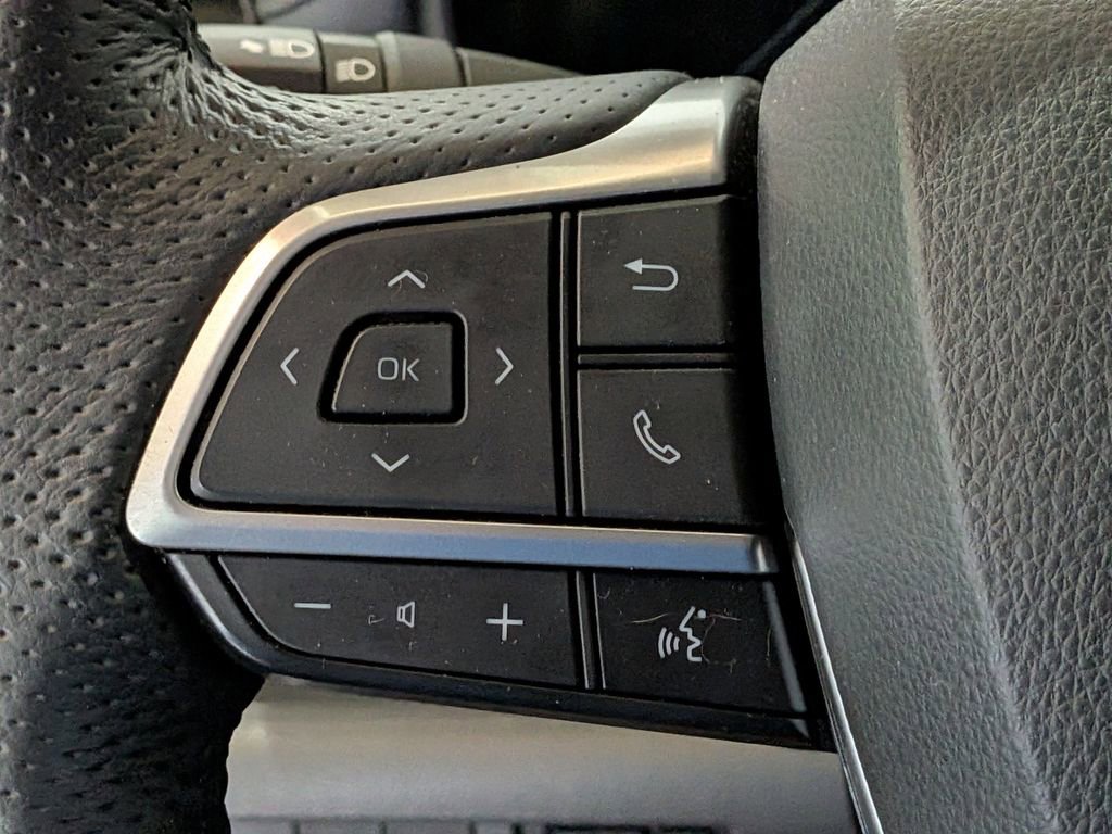 Used 2021 Toyota Sienna Limited image 23