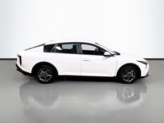 Certified 2025 Kia K4 LXS image 8