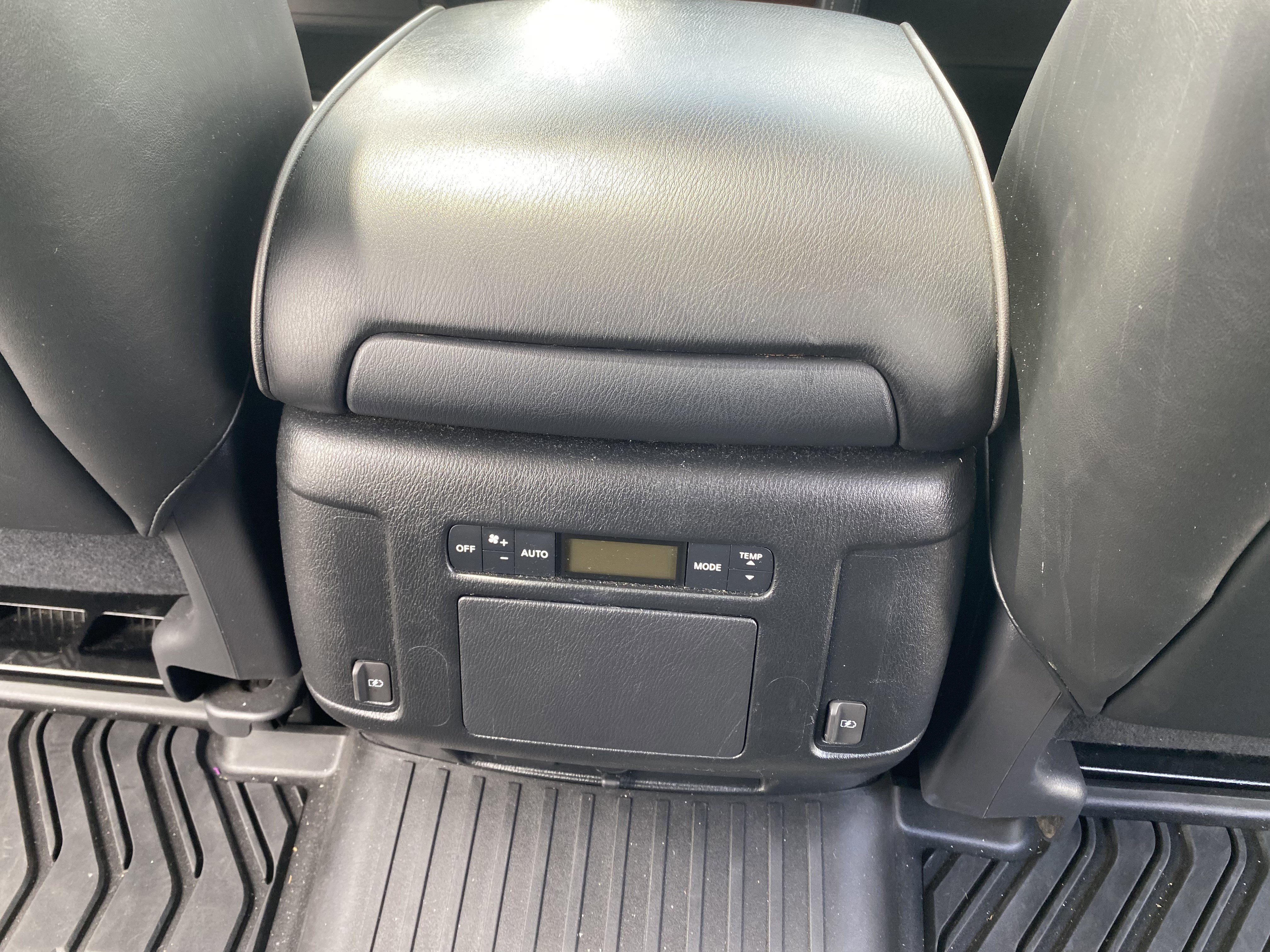 Used 2018 INFINITI QX80 4WD w/ Driver Assistance Package image 21