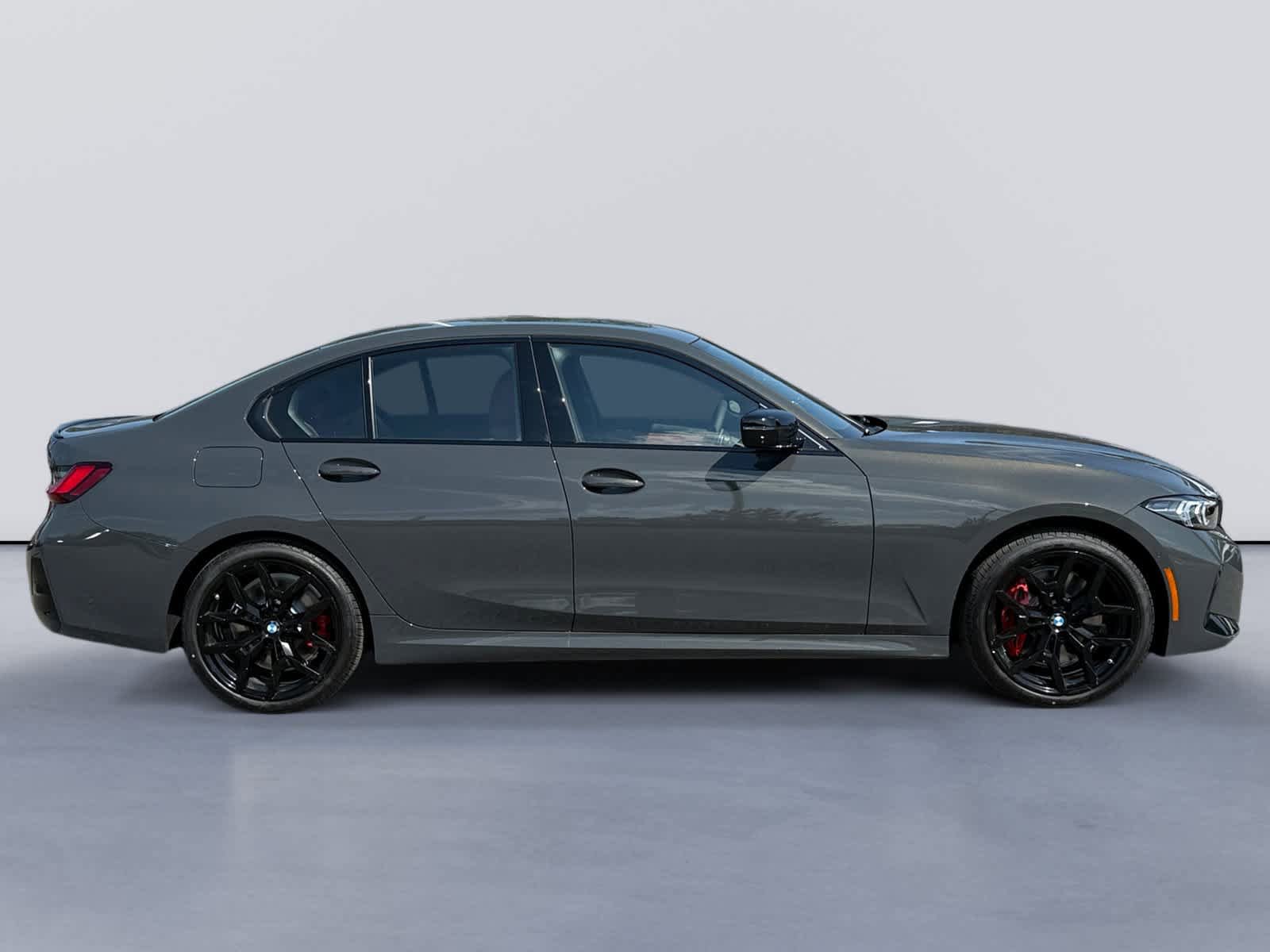 New 2026 BMW 330i xDrive Sedan w/ M Sport Package AWD/4WD image 2