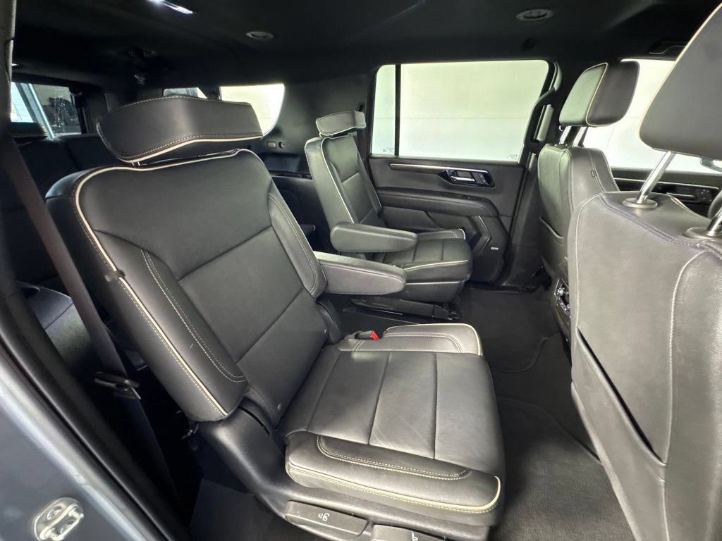 Certified 2025 Chevrolet Suburban Premier AWD/4WD image 36