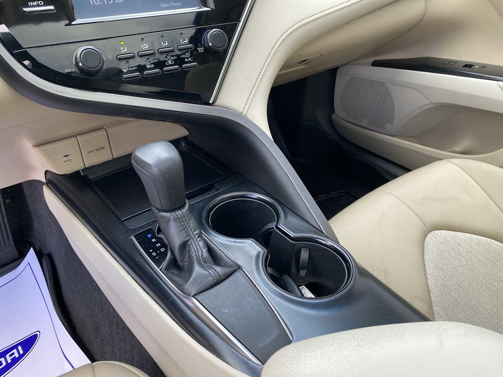 Used 2018 Toyota Camry LE w/ Moonroof Package image 16