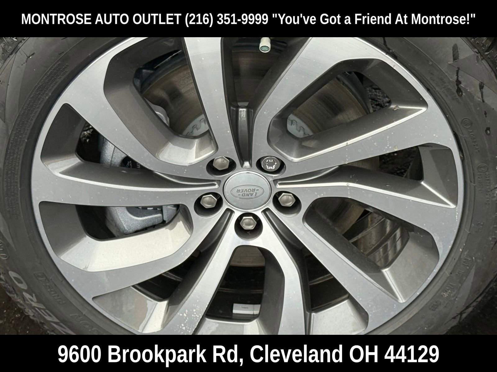 New 2025 Land Rover Discovery Sport S image 10