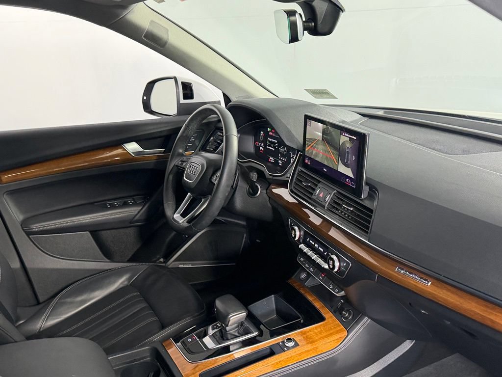 Used 2023 Audi Q5 2.0T Premium Plus w/ Premium Plus Package AWD/4WD image 29