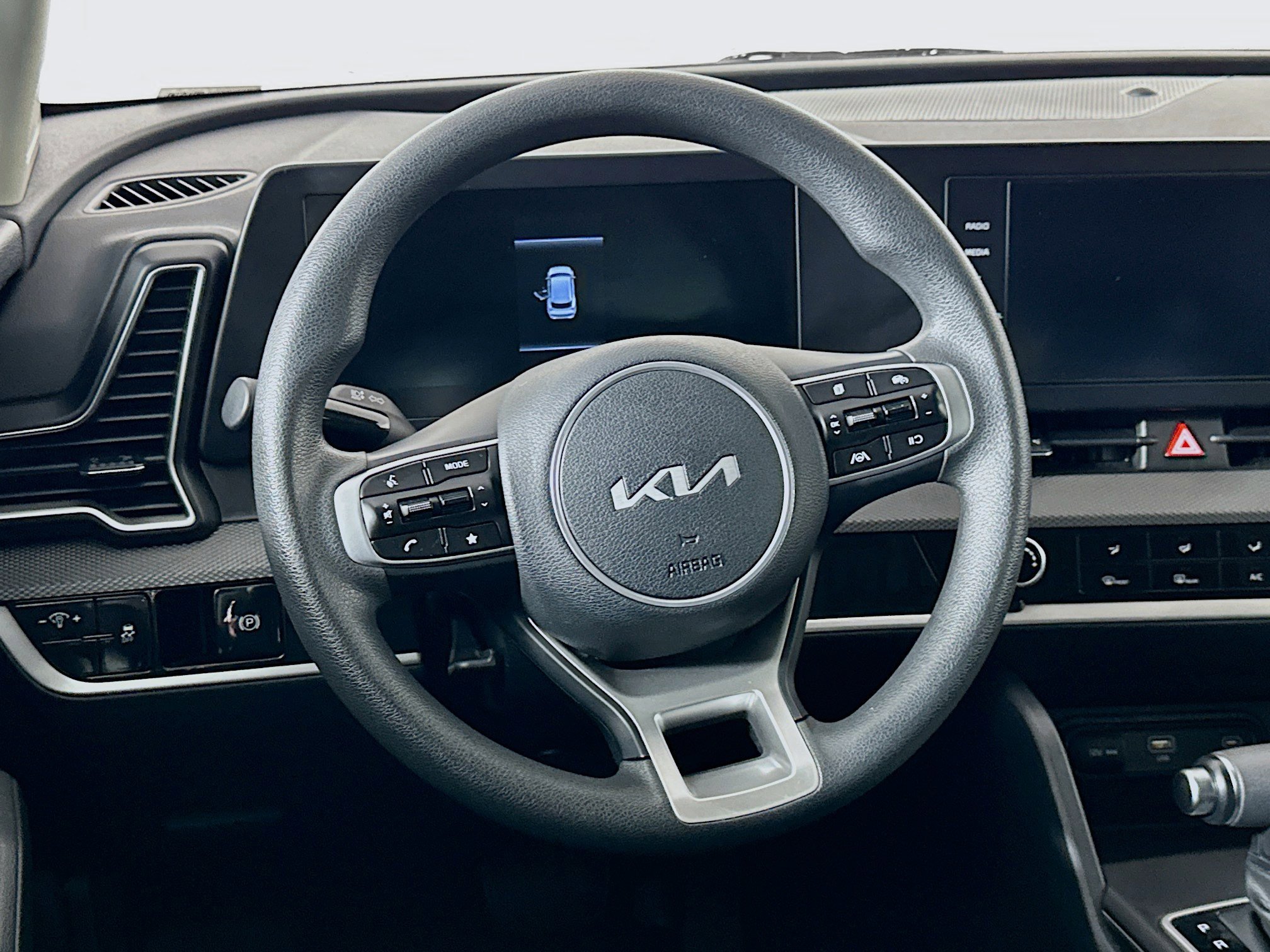 Used 2024 Kia Sportage LX image 18