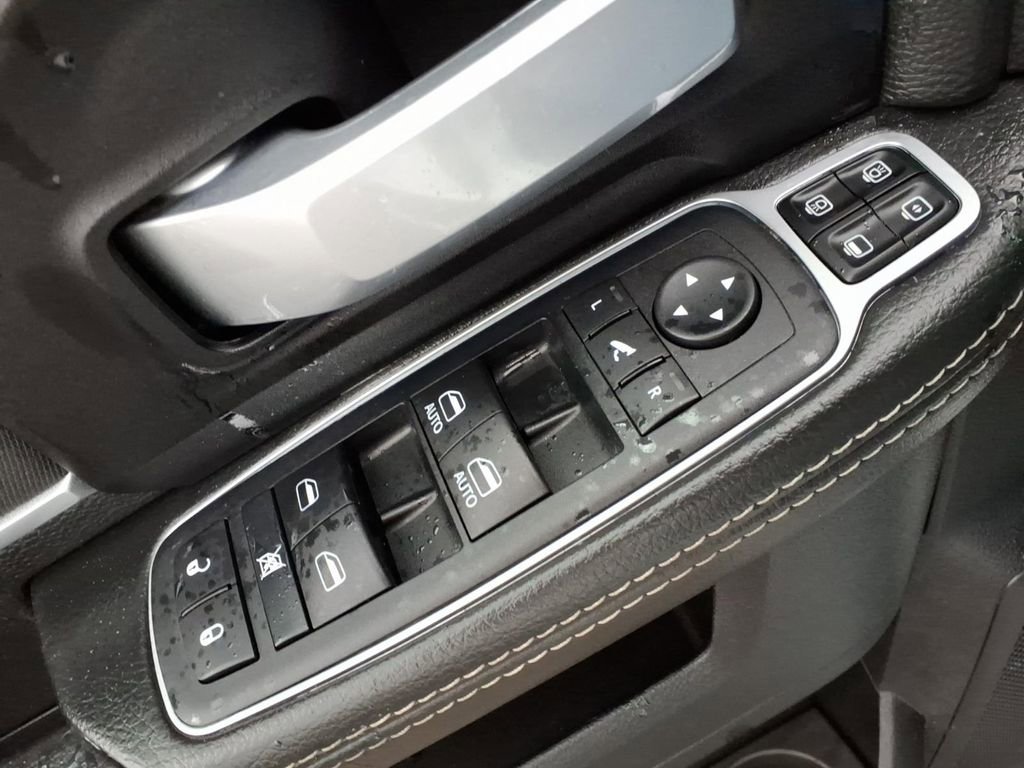 Used 2024 RAM 2500 Big Horn image 15