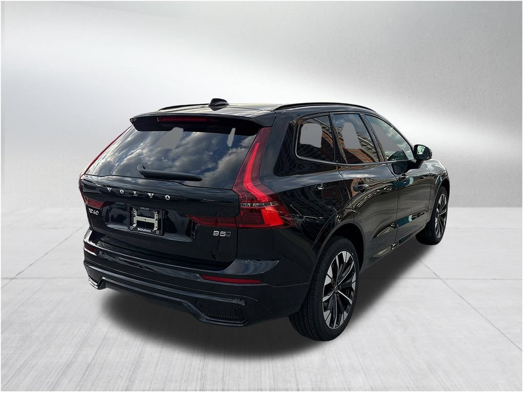 New 2026 Volvo XC60 B5 Plus AWD/4WD image 5