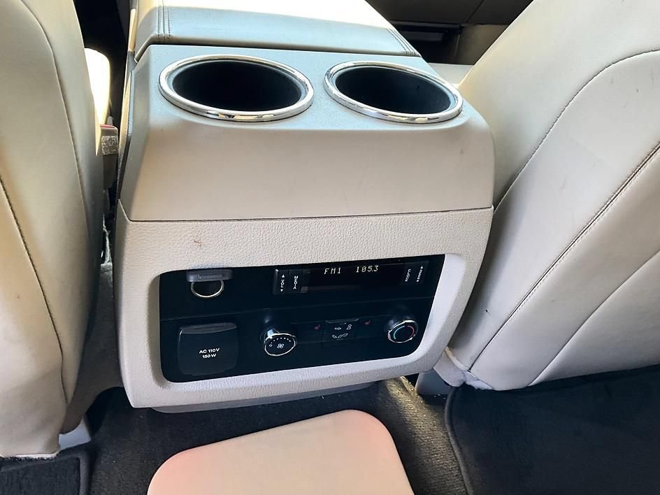 Used 2015 Lincoln Navigator L 4WD image 29