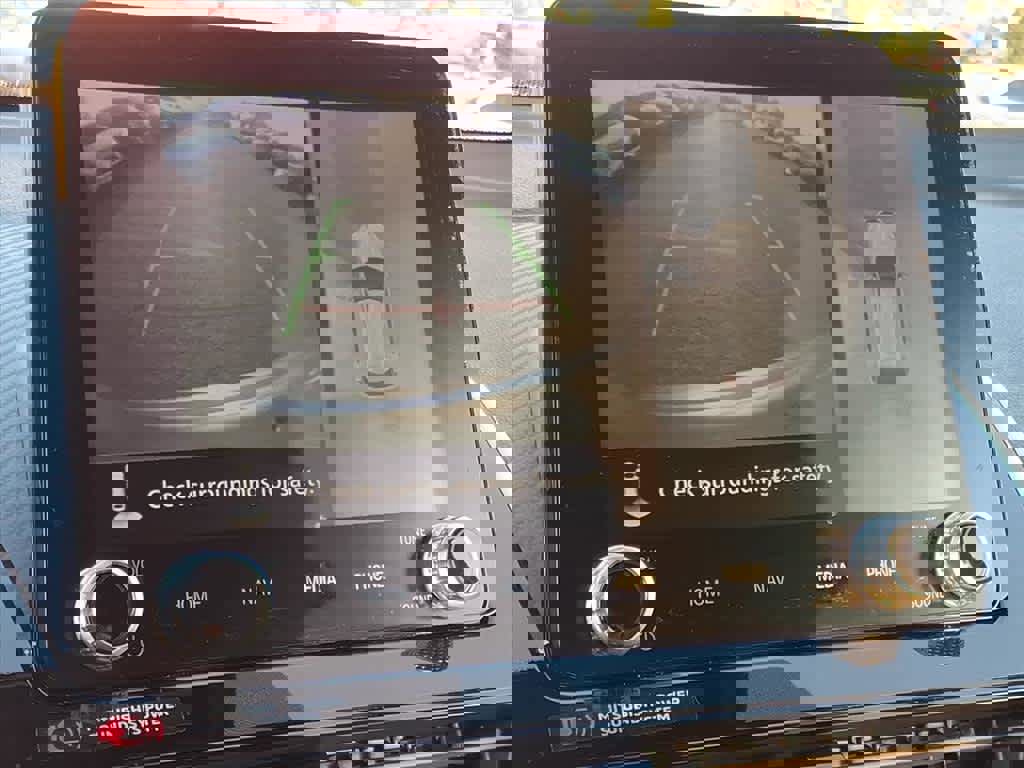 Used 2024 Mitsubishi Eclipse Cross SEL image 17