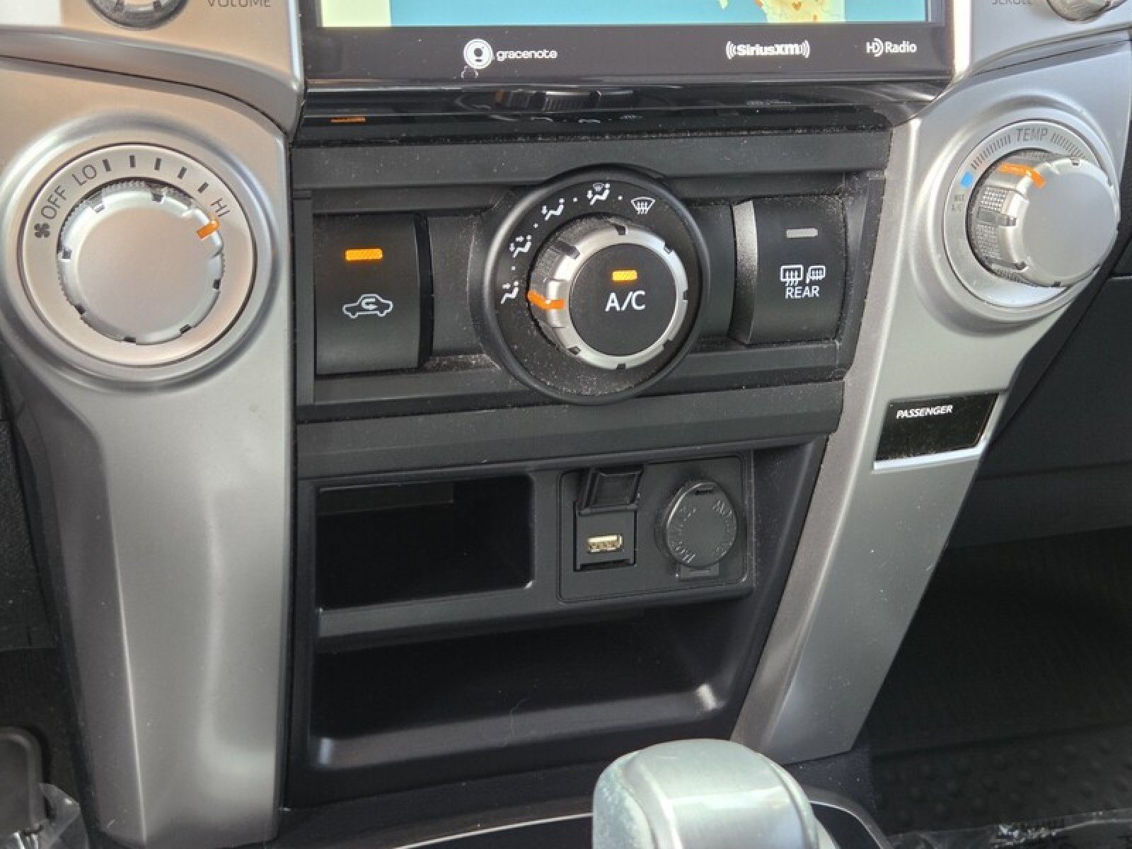 Used 2020 Toyota 4Runner SR5 AWD/4WD image 30
