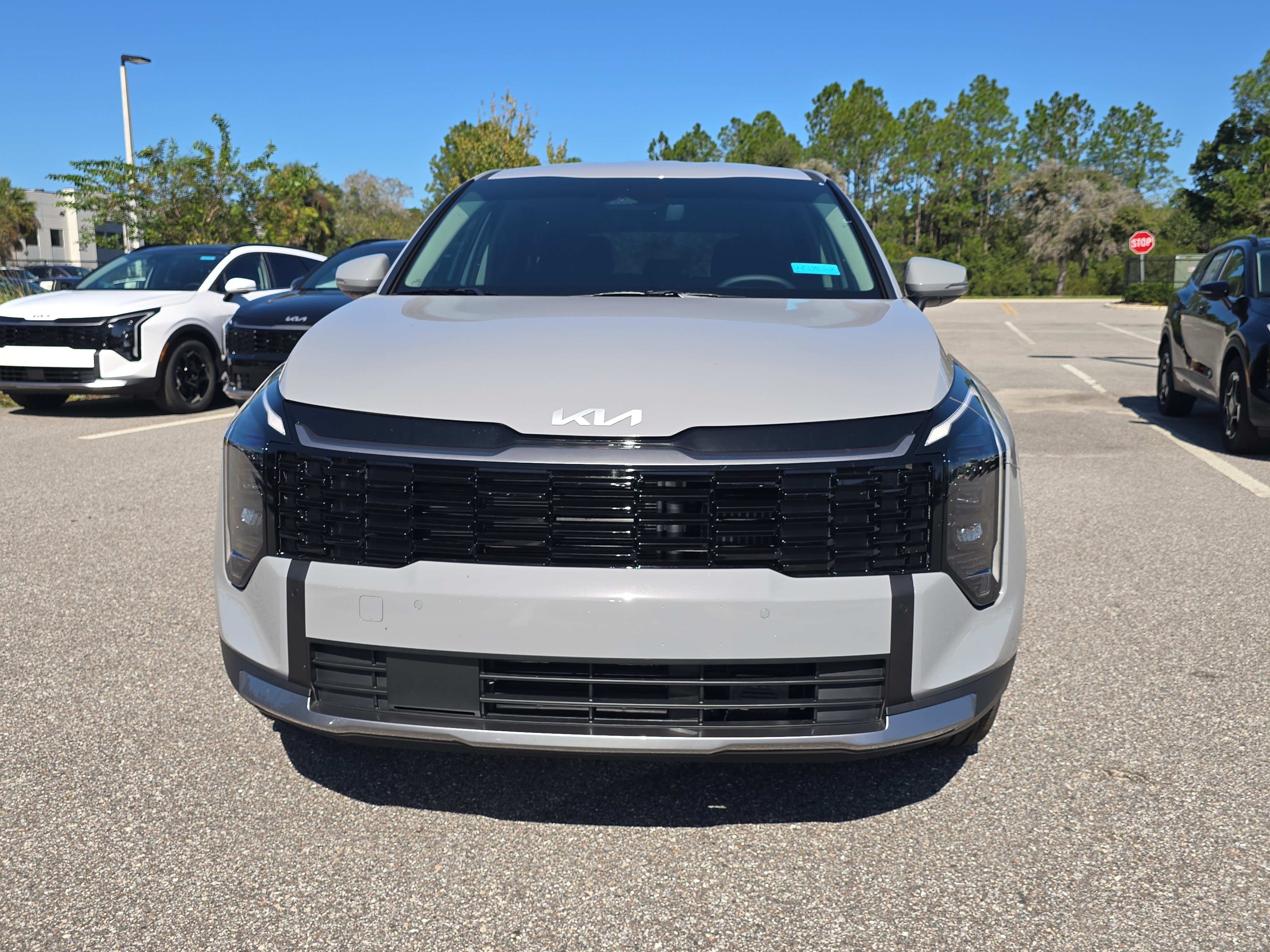 New 2027 Kia Sportage S FWD image 3