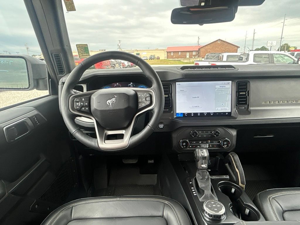Used 2025 Ford Bronco Badlands AWD/4WD image 15