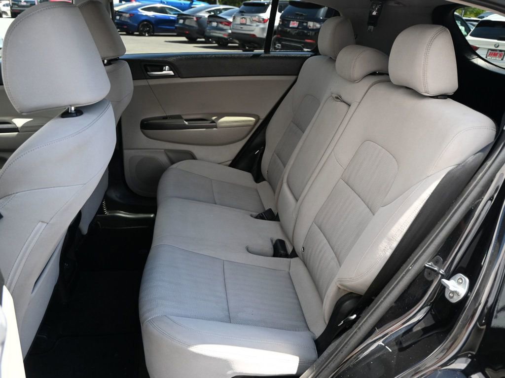 Used 2020 Kia Sportage LX FWD image 13