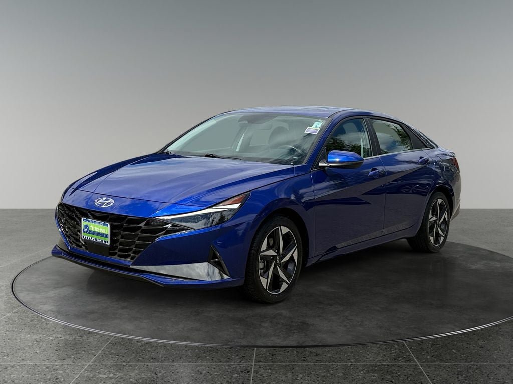 Used 2023 Hyundai Elantra Limited w/ Cargo Package FWD image 3