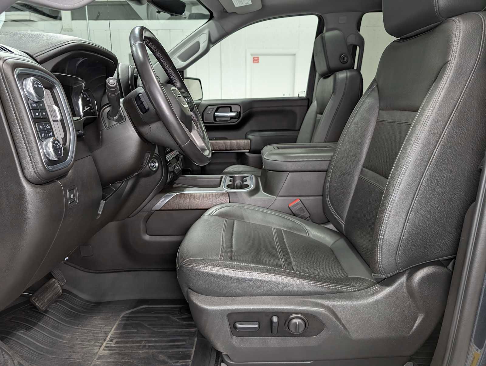 Used 2021 GMC Sierra 1500 Denali w/ Denali Ultimate Package image 4