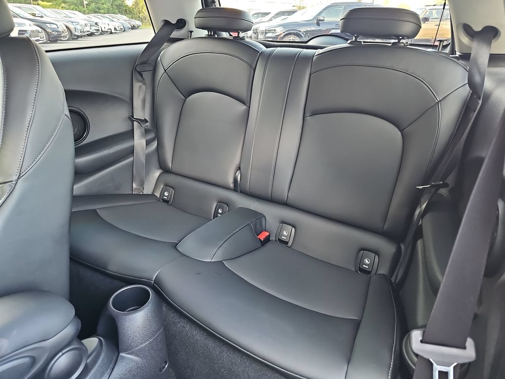 Used 2022 MINI Cooper SE FWD image 25