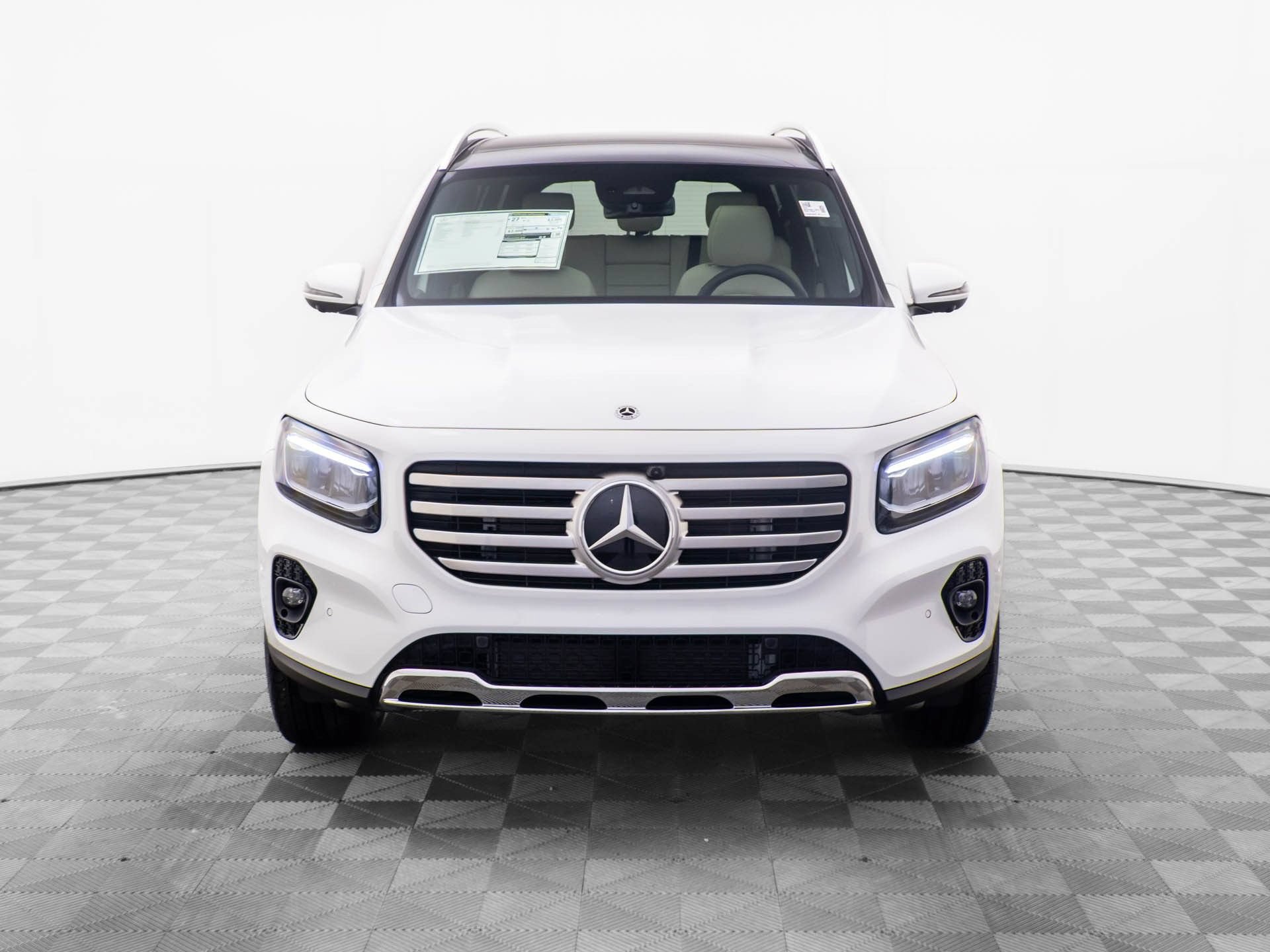 New 2026 Mercedes-Benz GLB 250 4MATIC image 9