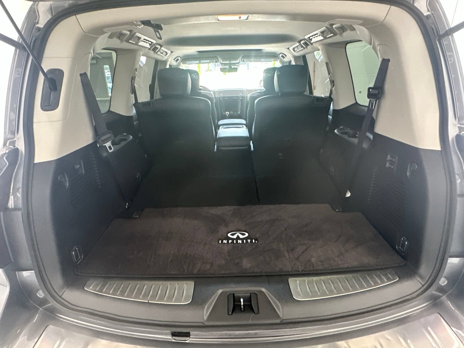 Used 2021 INFINITI QX80 Luxe w/ Cargo Package AWD/4WD image 8
