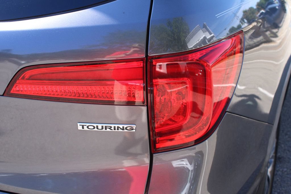 Used 2016 Honda Pilot Touring image 11