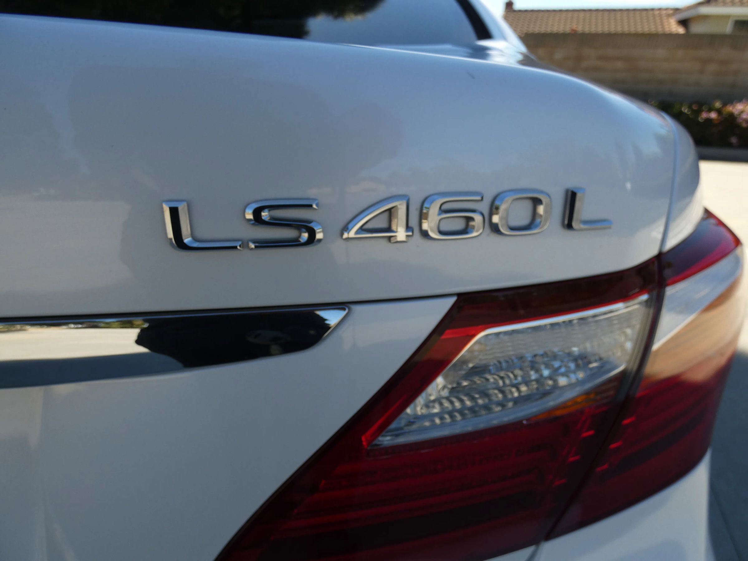 Used 2010 Lexus LS 460 L image 65