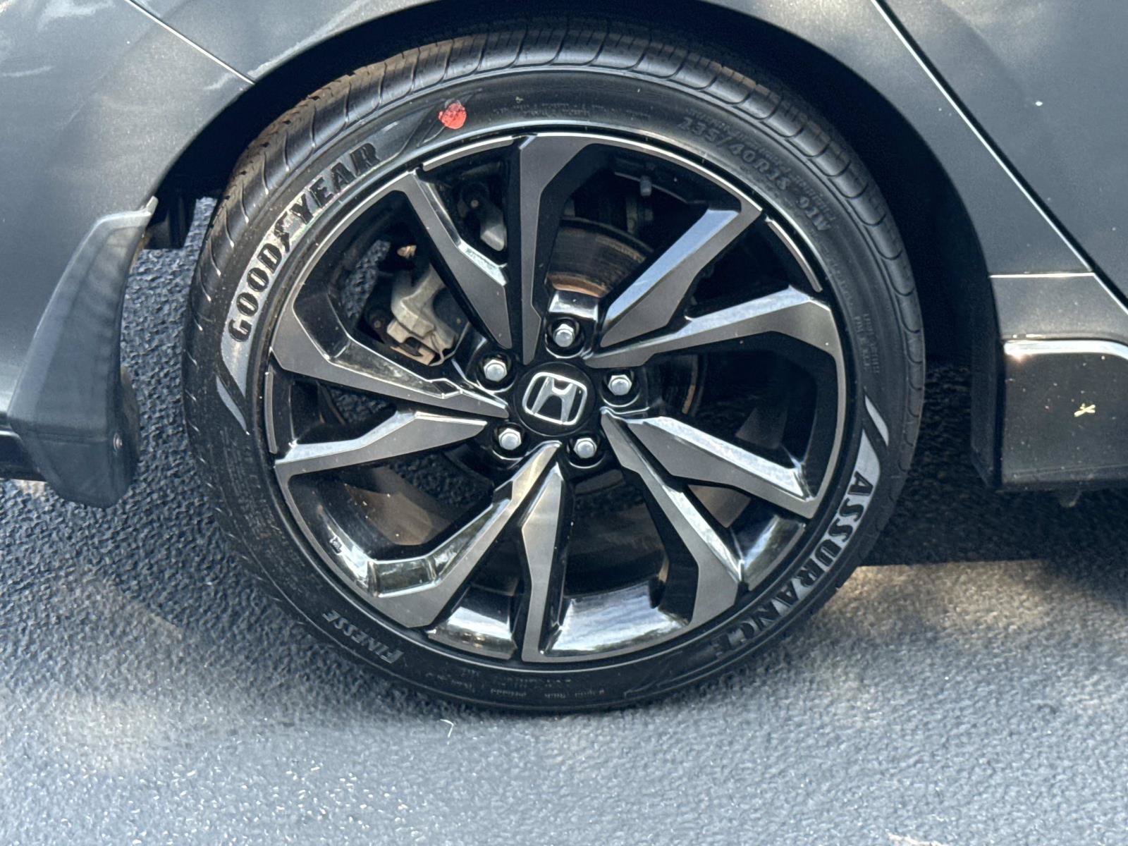 Used 2019 Honda Civic Sport image 24
