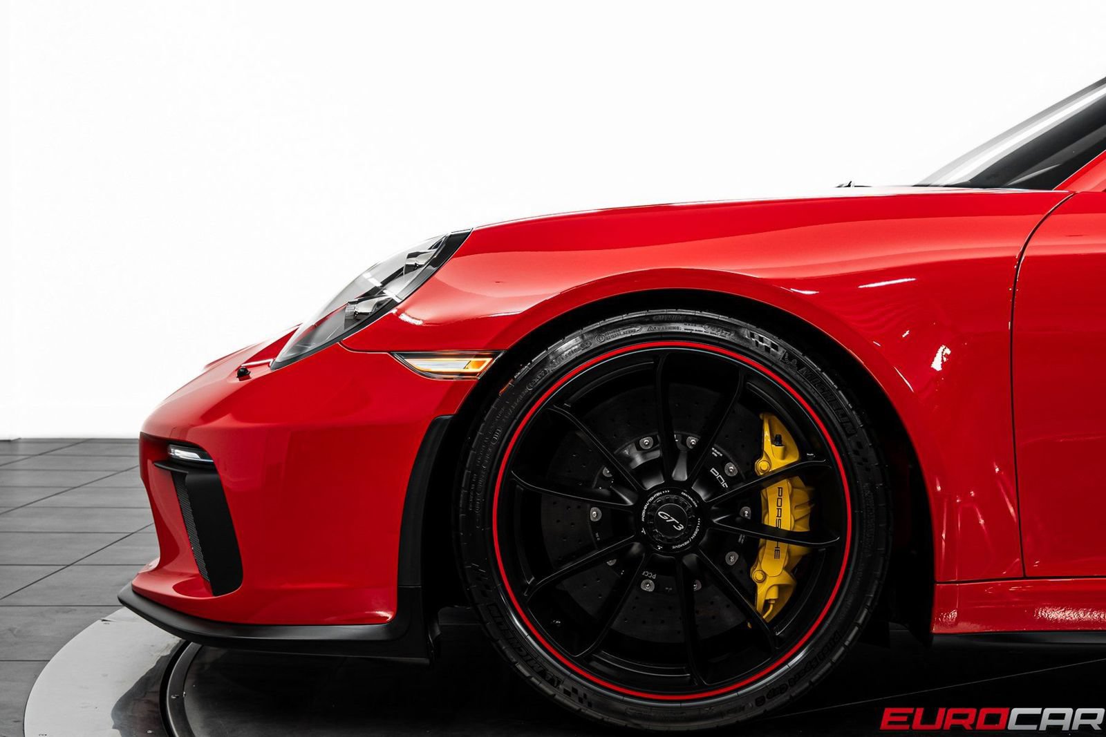 Used 2018 Porsche 911 GT3 RWD image 14