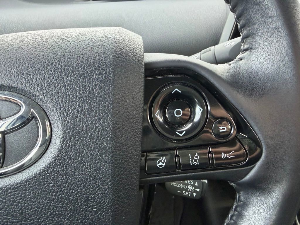 Used 2021 Toyota Prius Prime Limited image 6