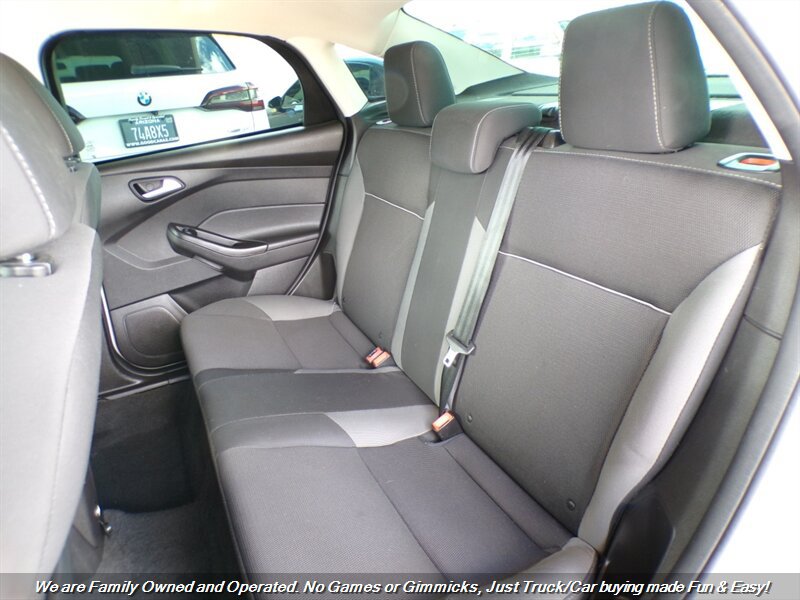 Used 2014 Ford Focus SE FWD image 19