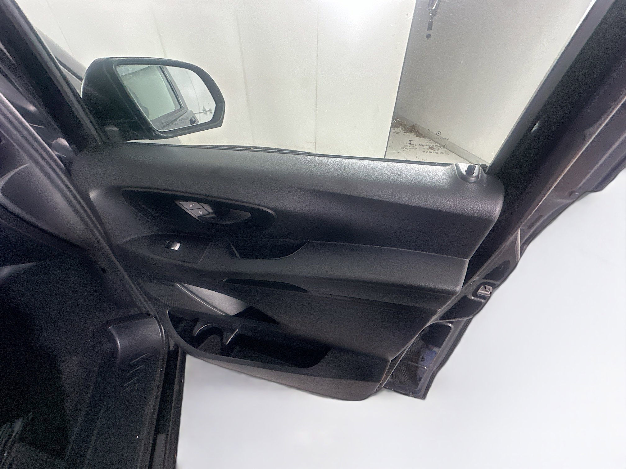 Used 2020 Mercedes-Benz Metris Passenger image 29