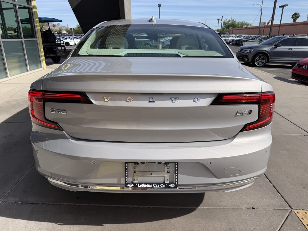 Used 2024 Volvo S90 B6 Plus w/ Protection Package Premier AWD/4WD image 13