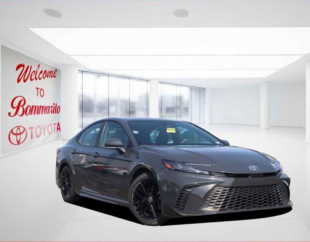 Certified 2025 Toyota Camry SE FWD image 2