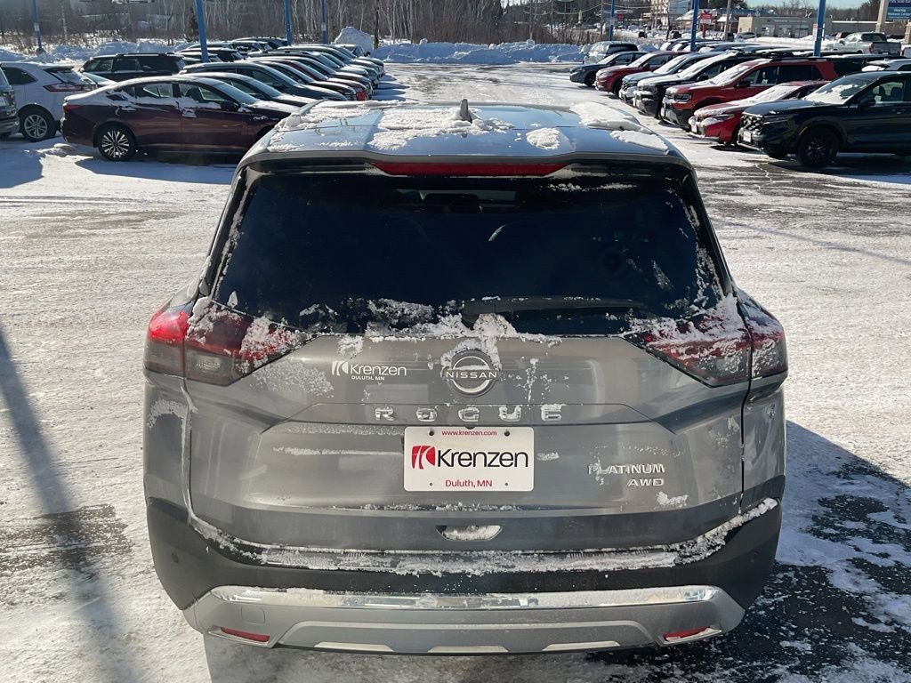 Used 2022 Nissan Rogue Platinum w/ Head-Up Display Package image 6