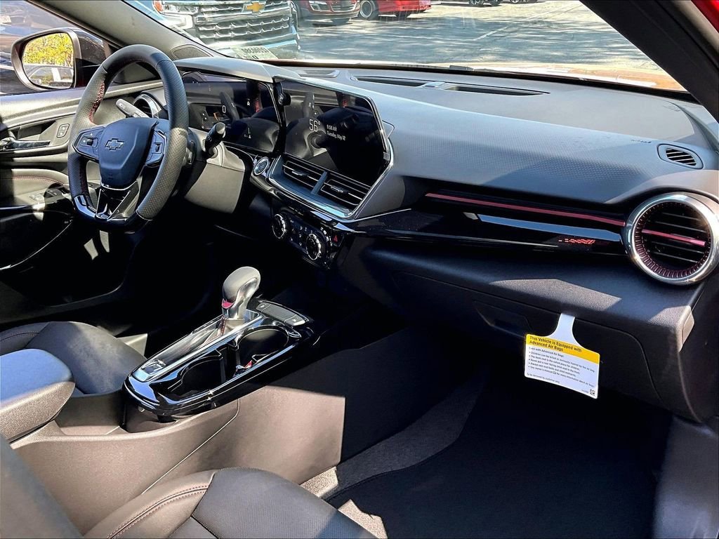 New 2026 Chevrolet Trax RS w/ Sunroof Package FWD image 10