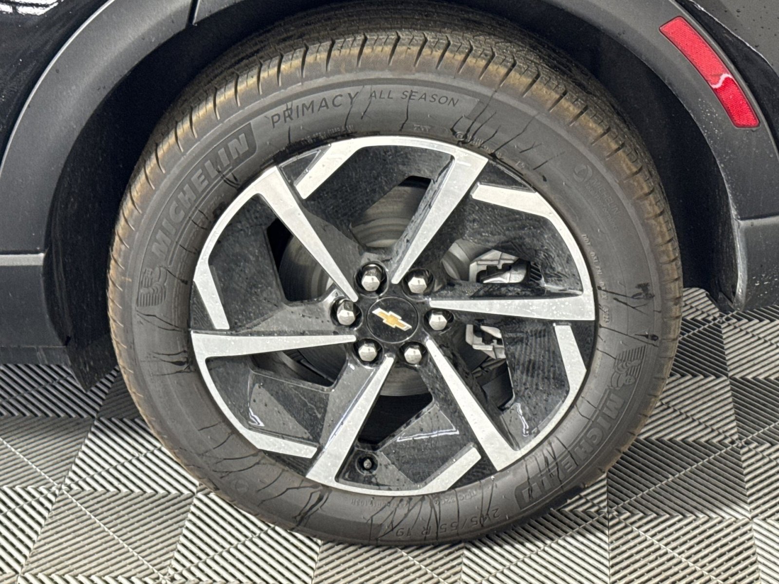 New 2026 Chevrolet Equinox EV LT image 12