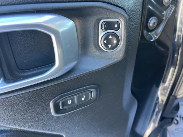 Used 2021 Jeep Gladiator Rubicon image 11