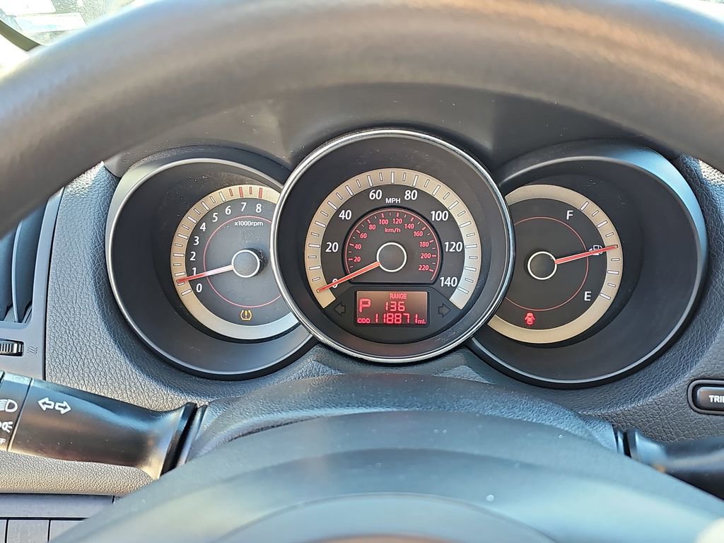 Used 2013 Kia Forte EX image 24