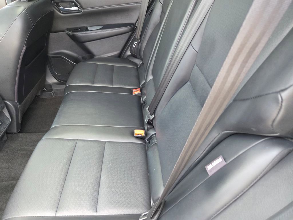 Used 2022 Nissan Rogue SV w/ SV Premium Package image 30