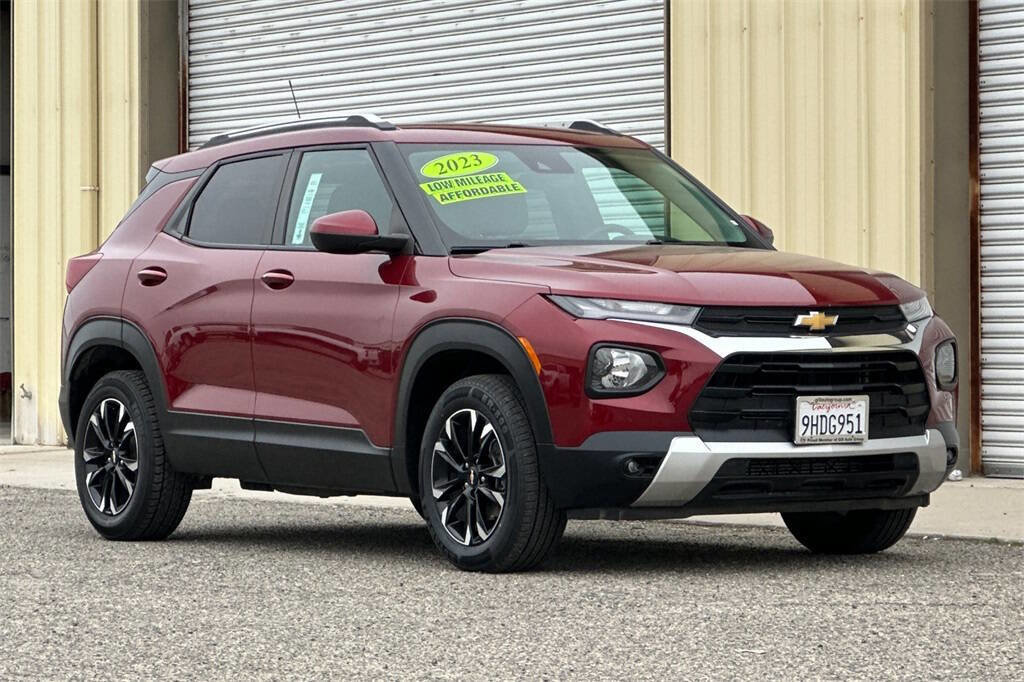 Used 2023 Chevrolet TrailBlazer LT video 2