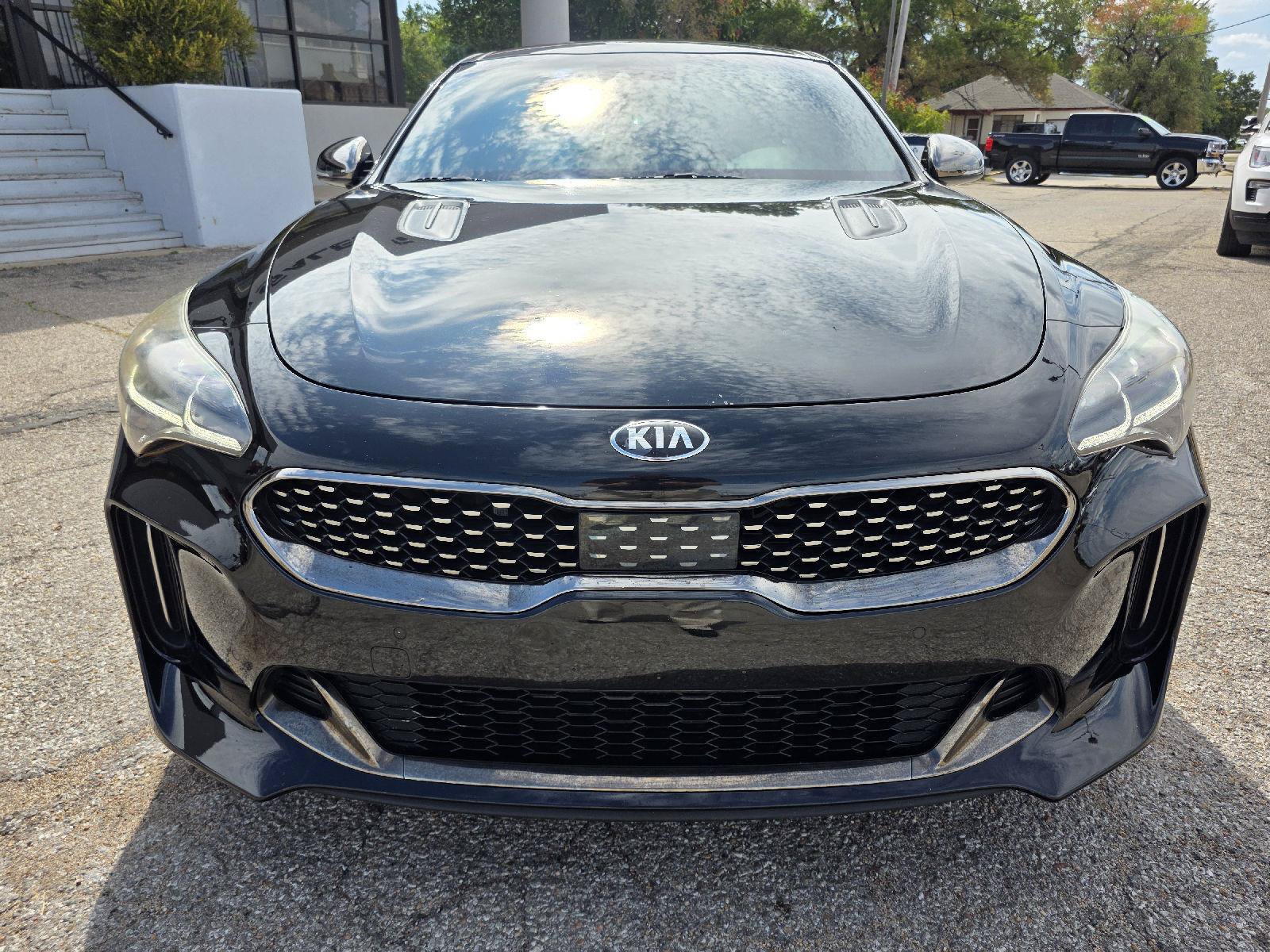 Used 2020 Kia Stinger GT1 AWD/4WD image 2